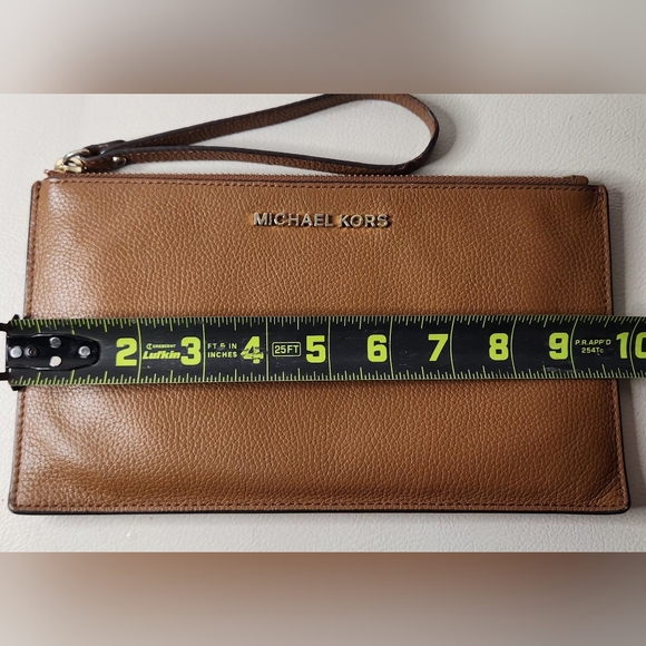 Michael Kors Large Zip Around Clutch Wallet - Picture 5 of 5